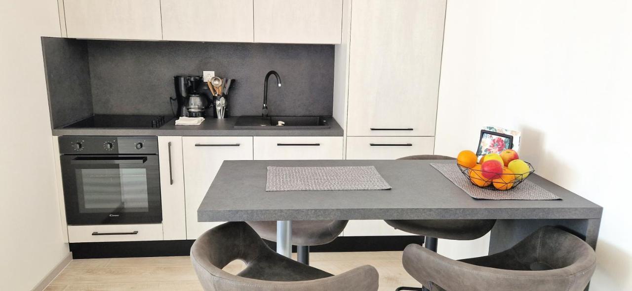 Apartment Lana Krk Town Esterno foto