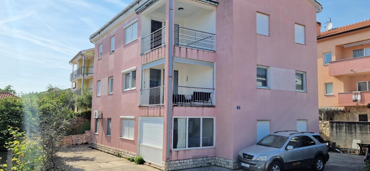 Apartment Lana Krk Town Esterno foto