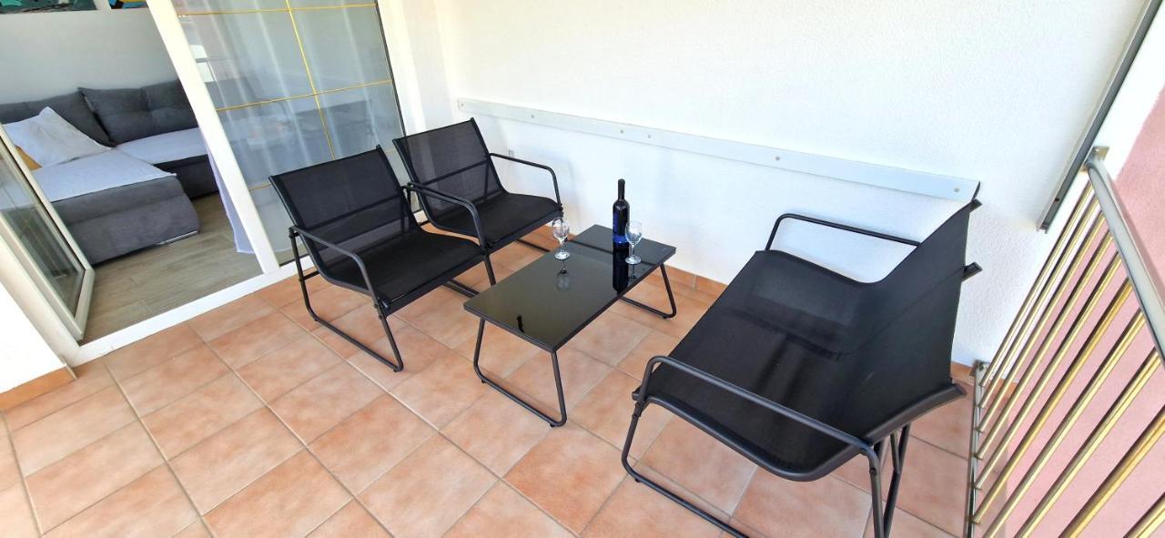 Apartment Lana Krk Town Esterno foto